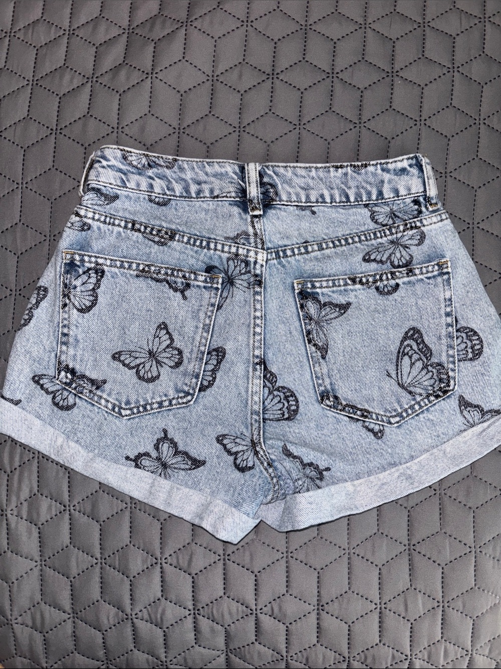 Pacsun Eco Butterfly Stamp Mom Shorts- 26 - Picture 5 of 10